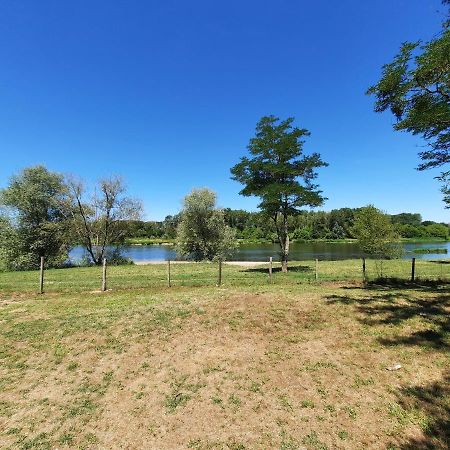 Camping Onlycamp Le Port Saint-Benoît-sur-Loire Eksteriør bilde