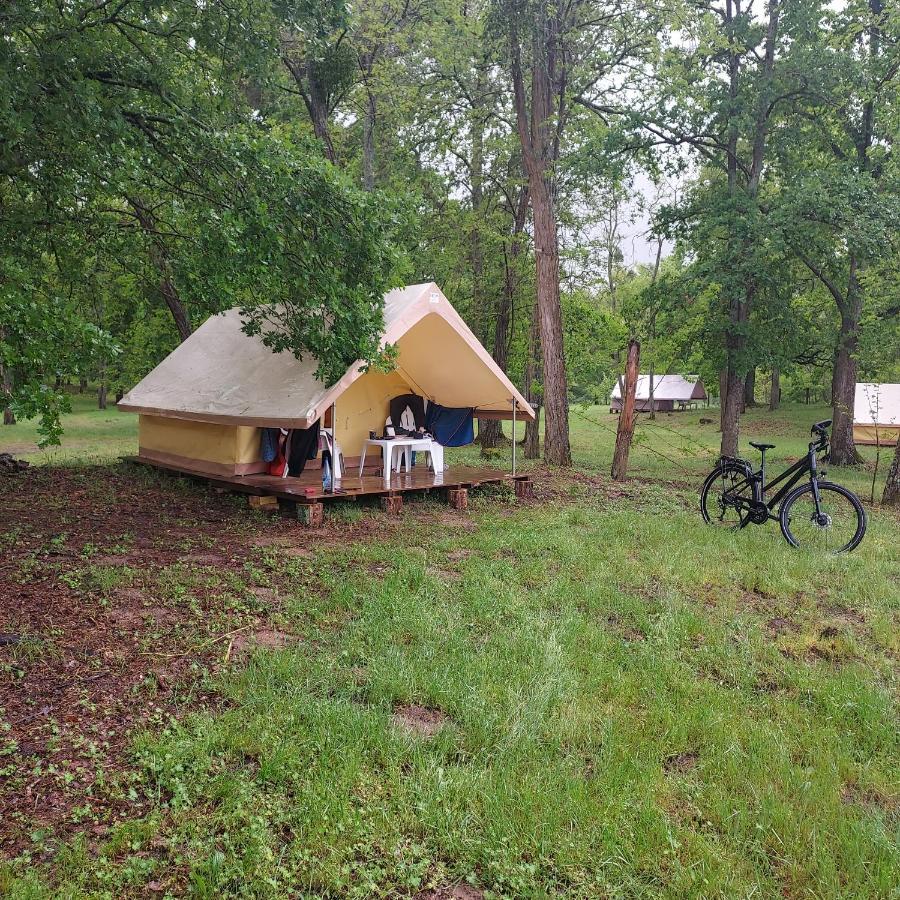 Camping Onlycamp Le Port Saint-Benoît-sur-Loire Eksteriør bilde