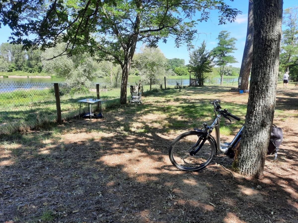 Camping Onlycamp Le Port Saint-Benoît-sur-Loire Eksteriør bilde